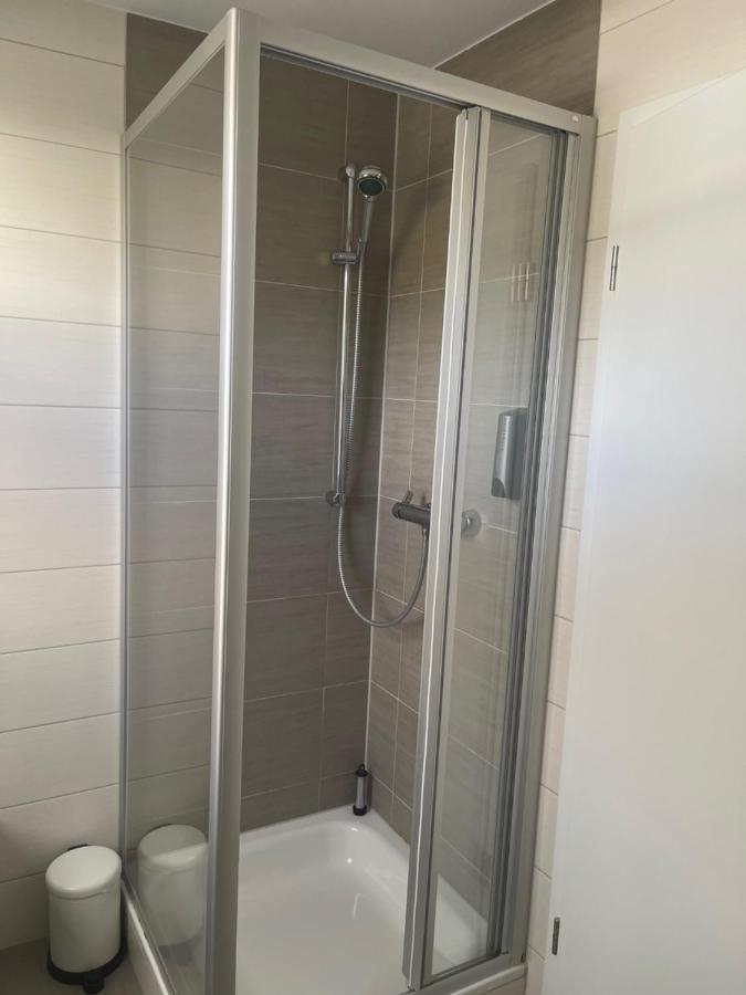 Greenleaf Lappersdorf - Terrasse - A93 Anbindung - Netflix - Stadtnah Ngoại thất bức ảnh